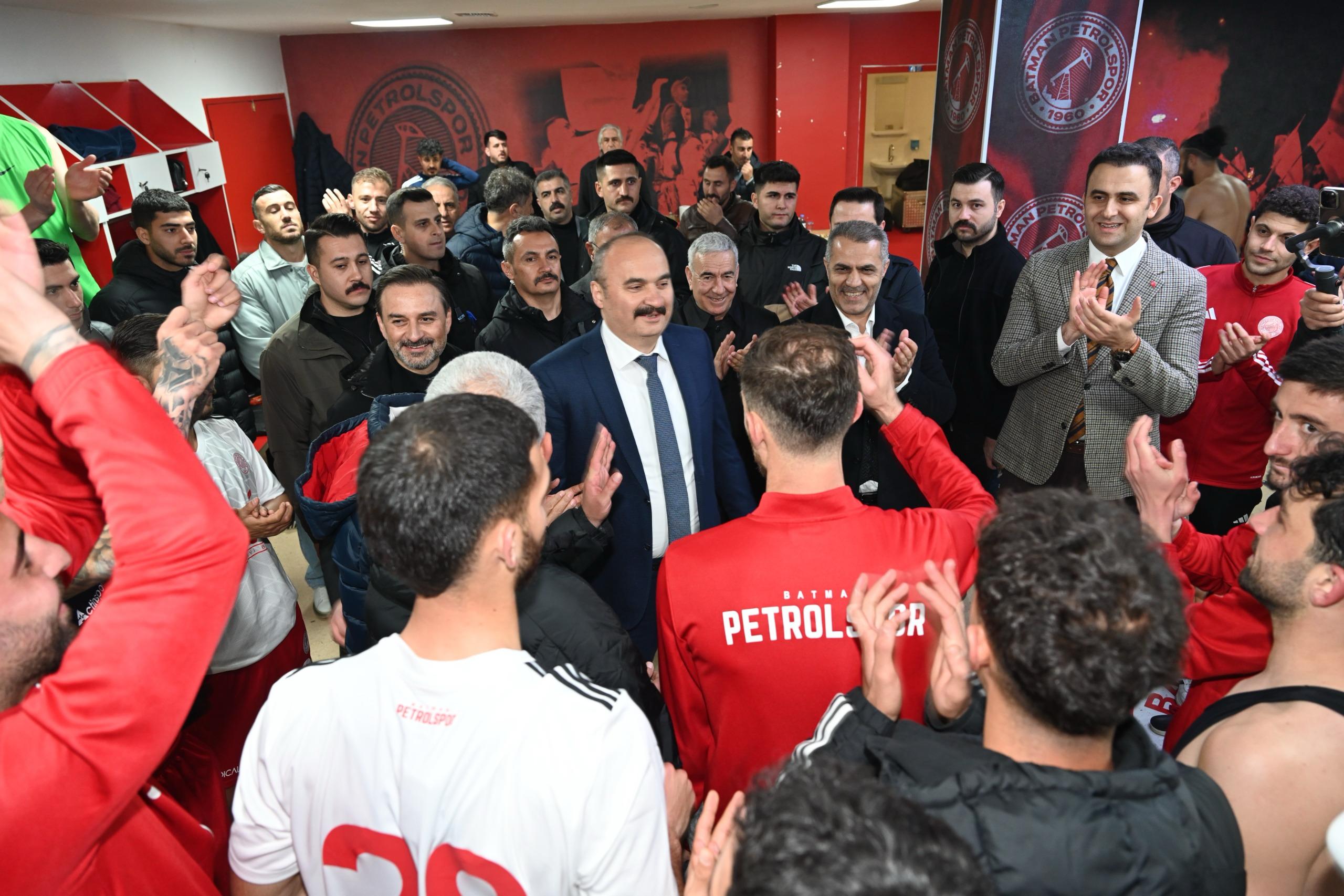 Belediyeden Petrolspor’a prim desteği