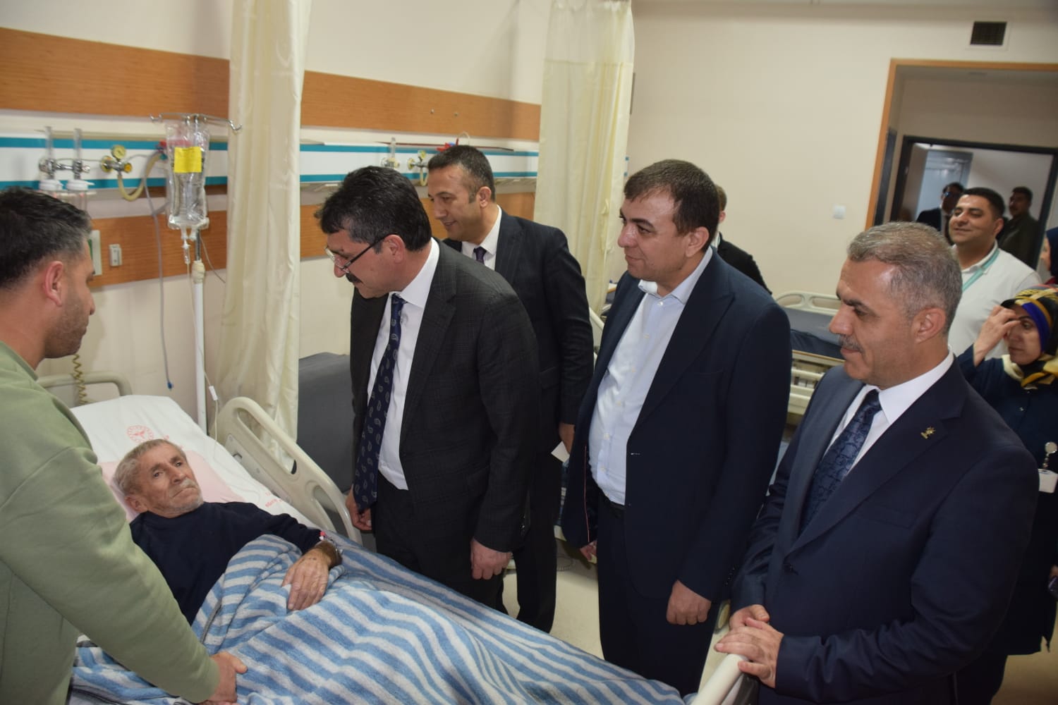 AK Parti’den Bayramda Hastane Ziyareti