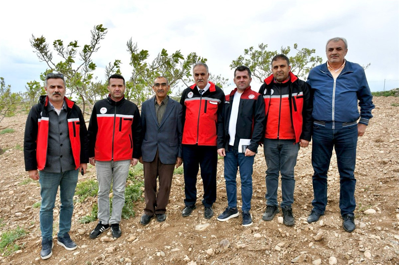 Fıstık bahçelerinde saha kontrolleri gerçekleştirdi
