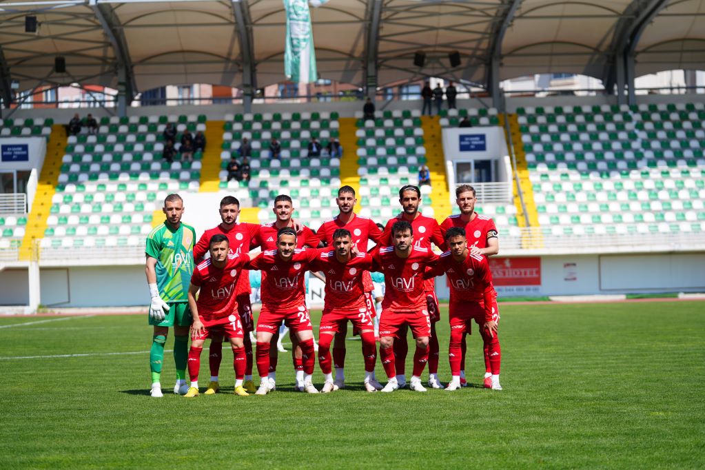 Şampiyonluk umudu son haftaya kaldı