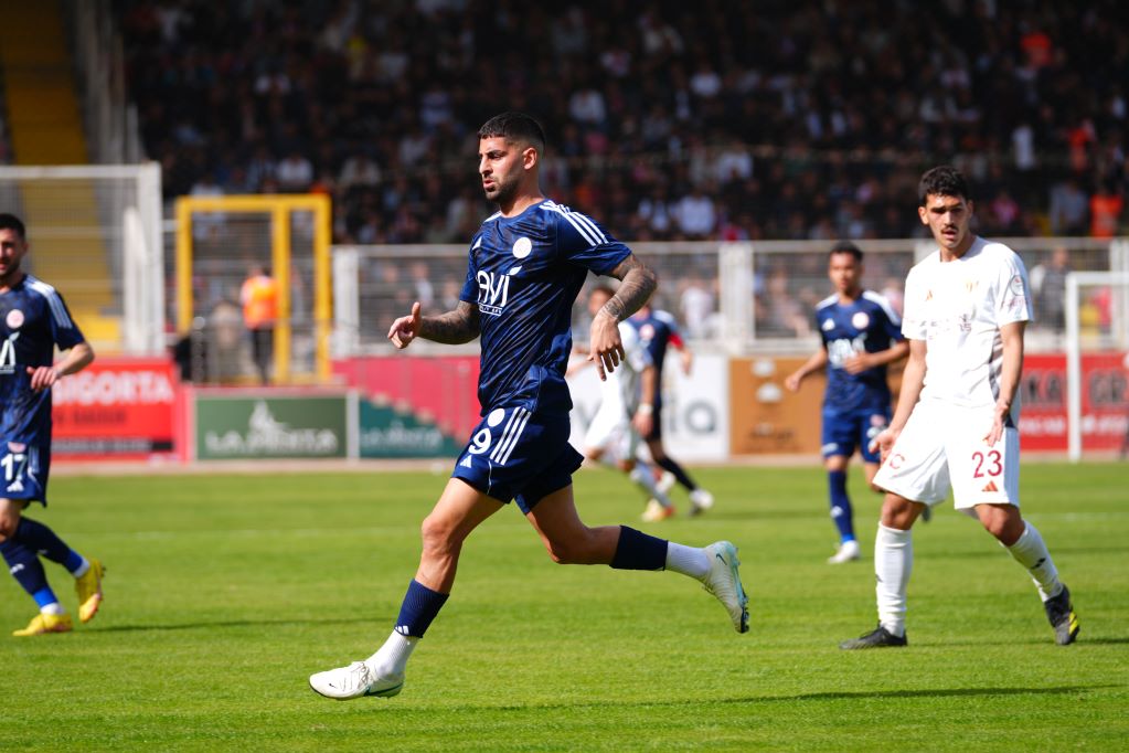 Atabey Çiçek Açtı, Petrolspor Kazandı!