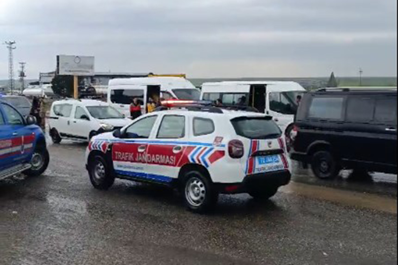 Öğretmenleri taşıyan servis kaza yaptı: 5 yaralı