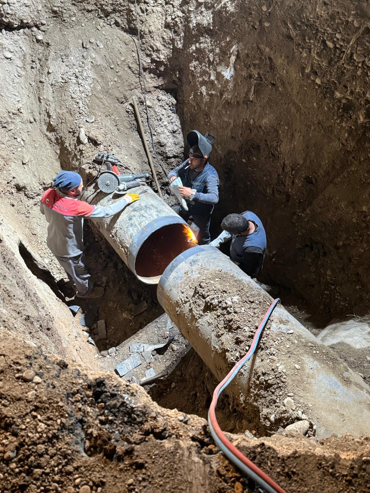 10 Mahalleyi Etkileyen Su Arızası Giderildi