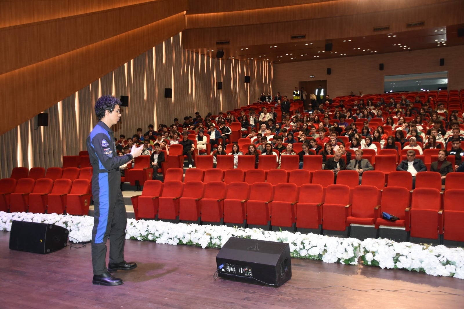 Türk Astronot Atasever, öğrencilerle buluştu
