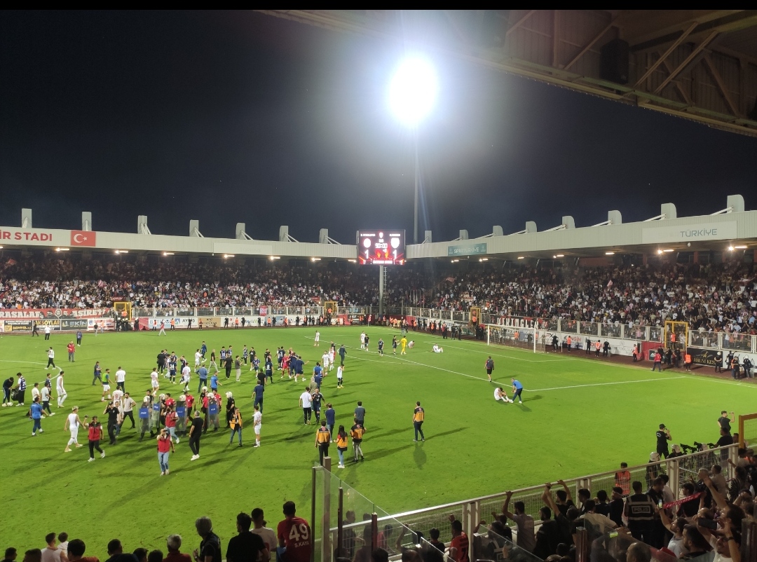 PETROLSPOR FİNALDE!