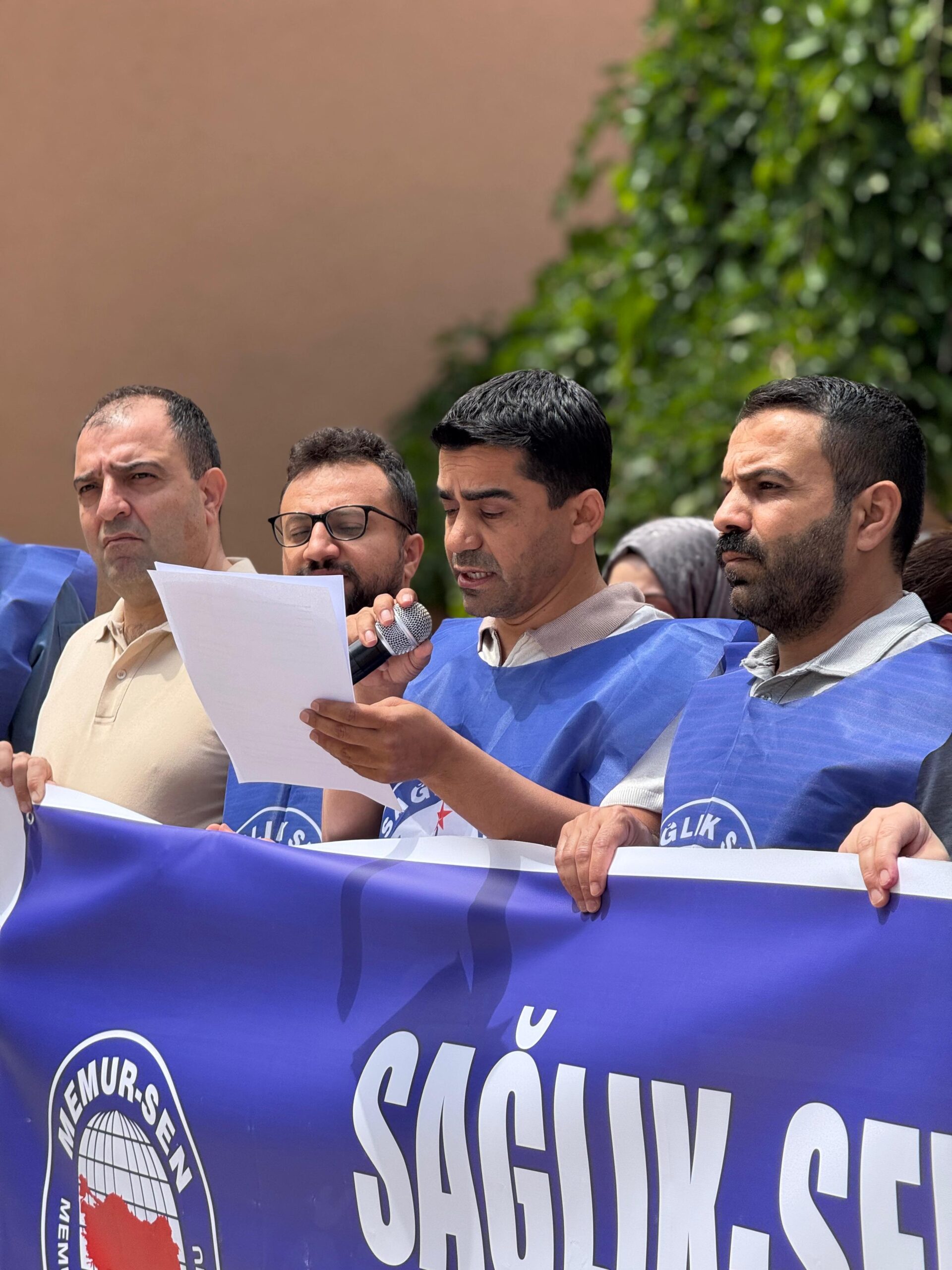 “Ebe ve Hemşireler İçin Acil Düzenleme Şart”