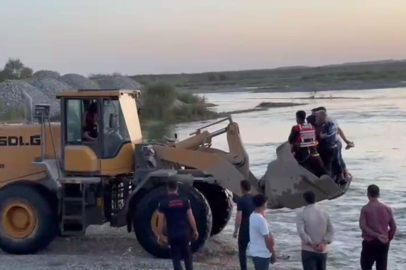 Ani Su Yükselmesi 25 Vatandaşı Mahsur Bıraktı