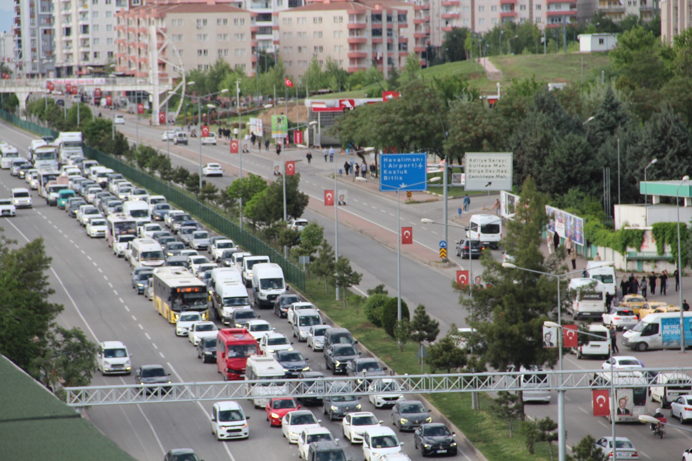 Sürüş Eğitmenleri: Trafik kurallarına uymayan hayatını riske atıyor