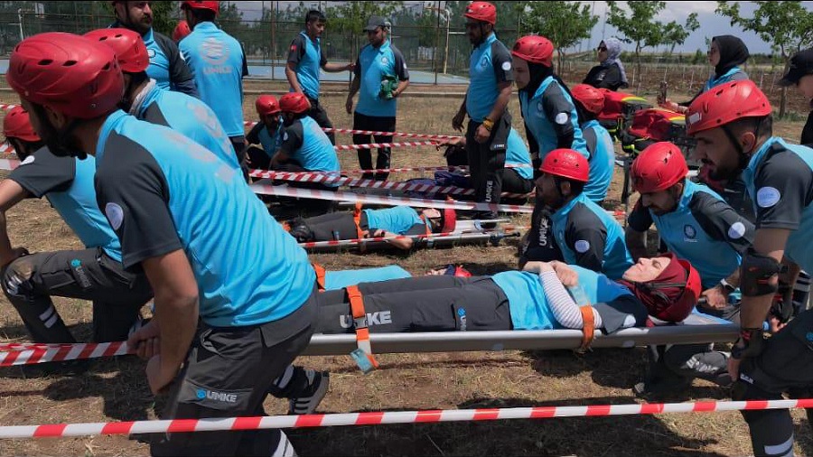 Batman’da UMKE Personeline Doğada Tatbikat Eğitimi