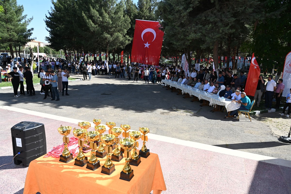 Batman’da “Gençlik Piknikte” Bahar Şenliği Coşkusu