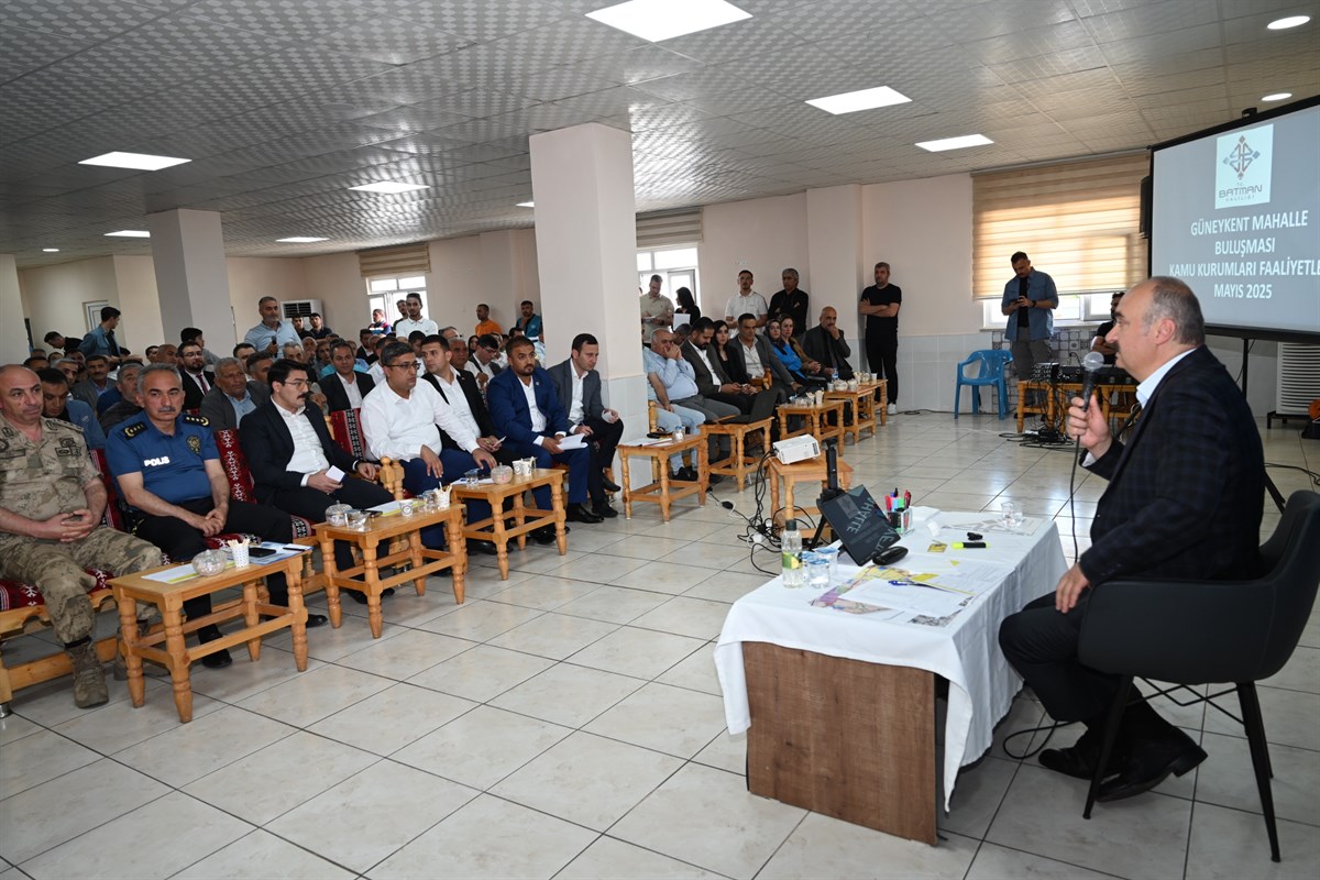 Vali Canalp, Güneykent Mahallesi’nde vatandaşlarla buluştu