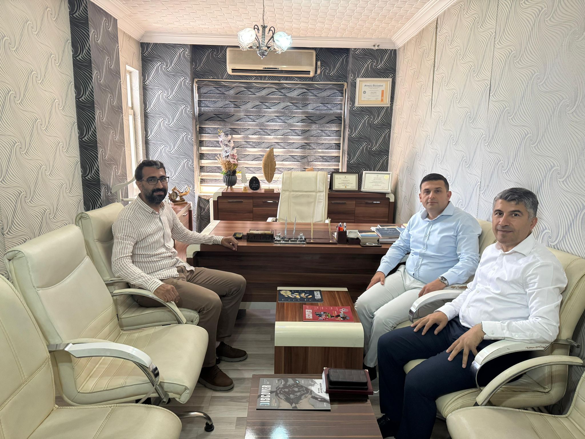 Vali Canalp’ten 2 Milyon TL Şampiyonluk Primi