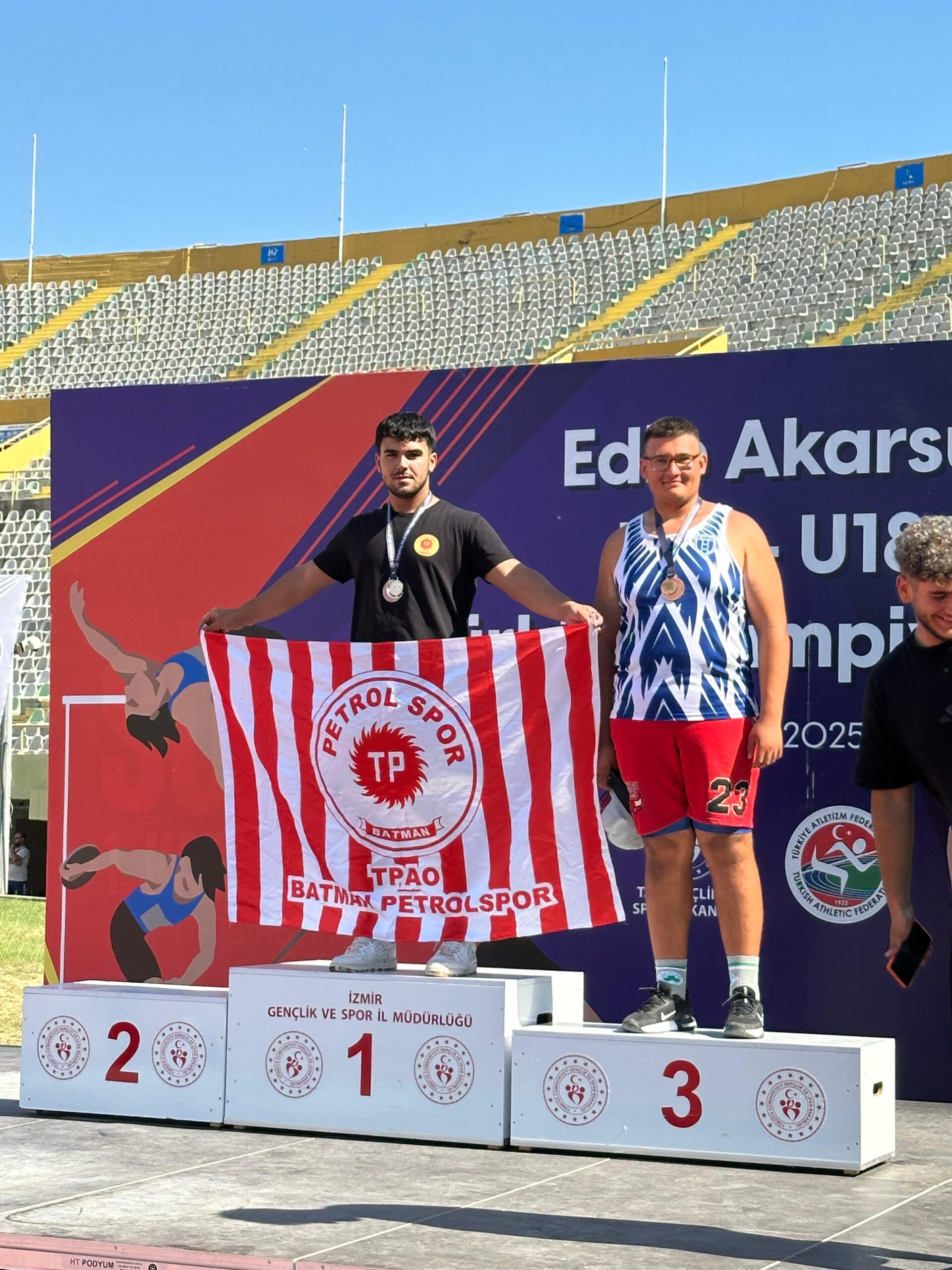 Petrolsporlu Atletlerden Türkiye Şampiyonasında Tarihi Başarı!