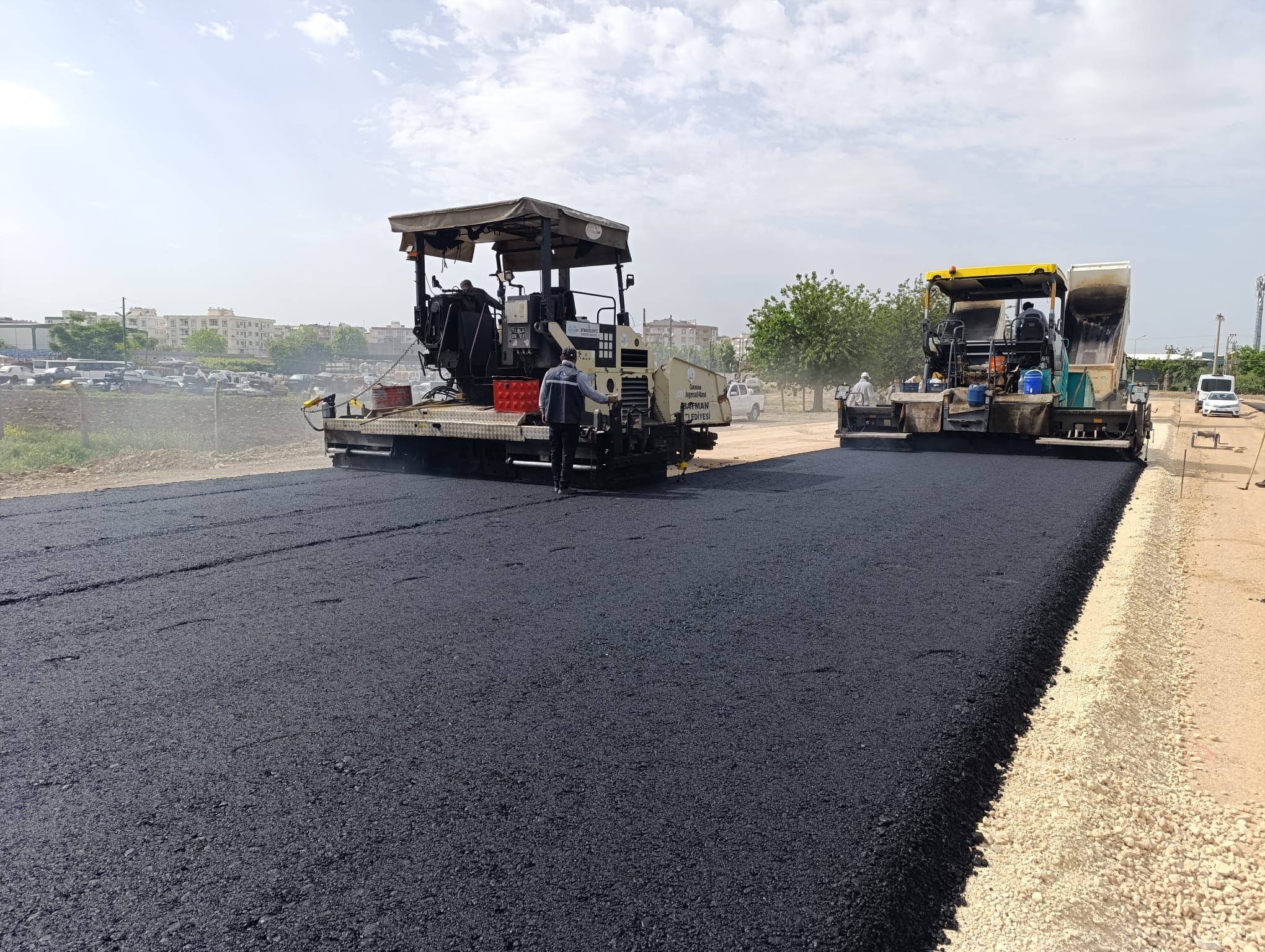 Yeni Yerleşimlere Sıcak Asfalt