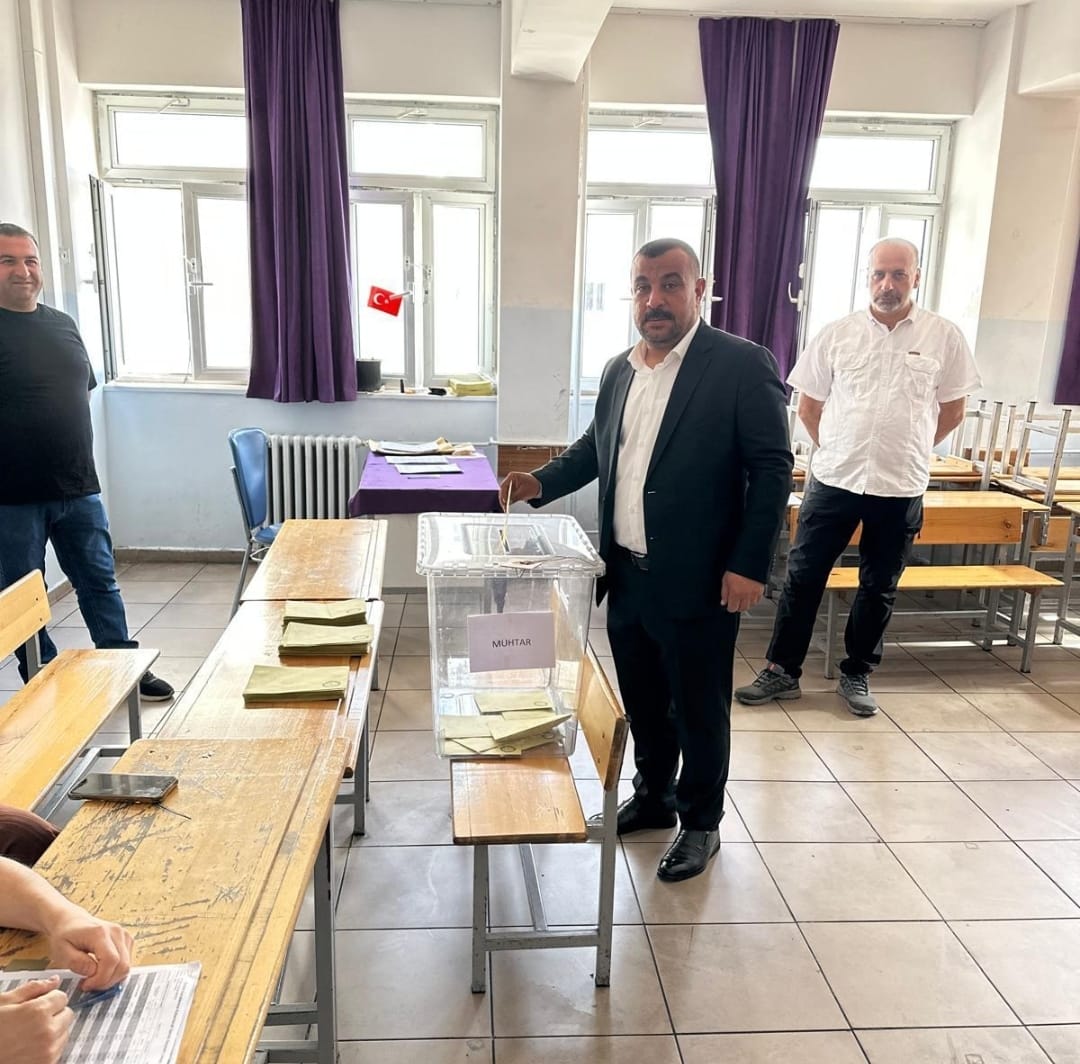 Kardelen Mahallesi Muhtarını Seçti