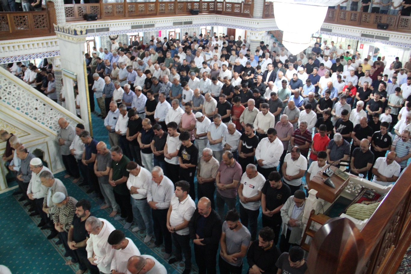 Bayram Namazında Gazze Unutulmadı