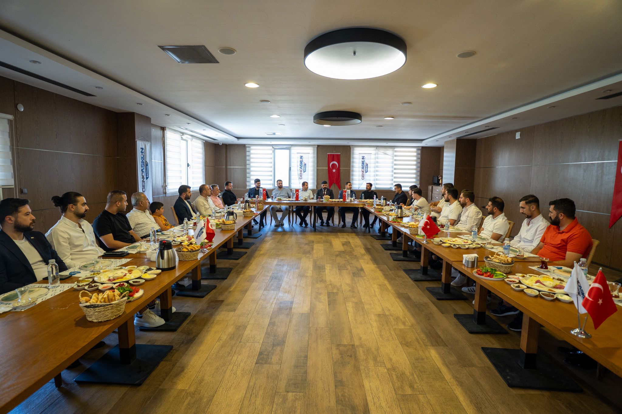 GENÇASKON’dan Genç Girişimcilere Destek Buluşması