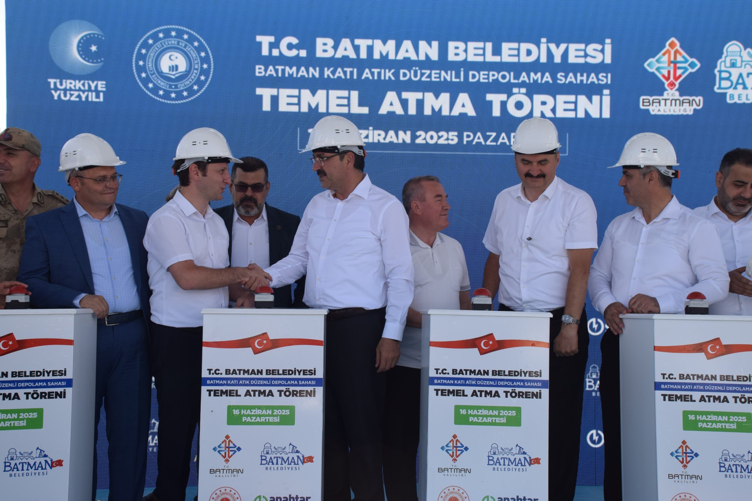 Batman’da Katı Atık Tesisi İçin İlk Kazma Vuruldu