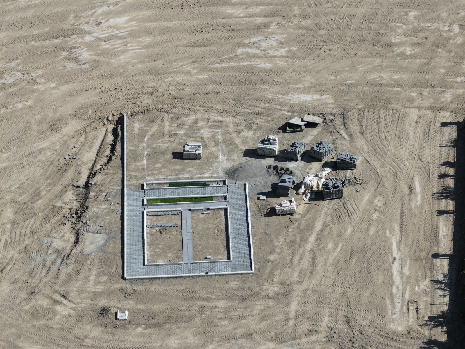 Batman’da 3 Bin Kişilik Aile Mezarlığı Nasıl Şekilleniyor?