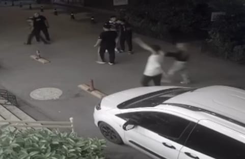 “Yan Baktın” Kavgası Kanlı Bitti!