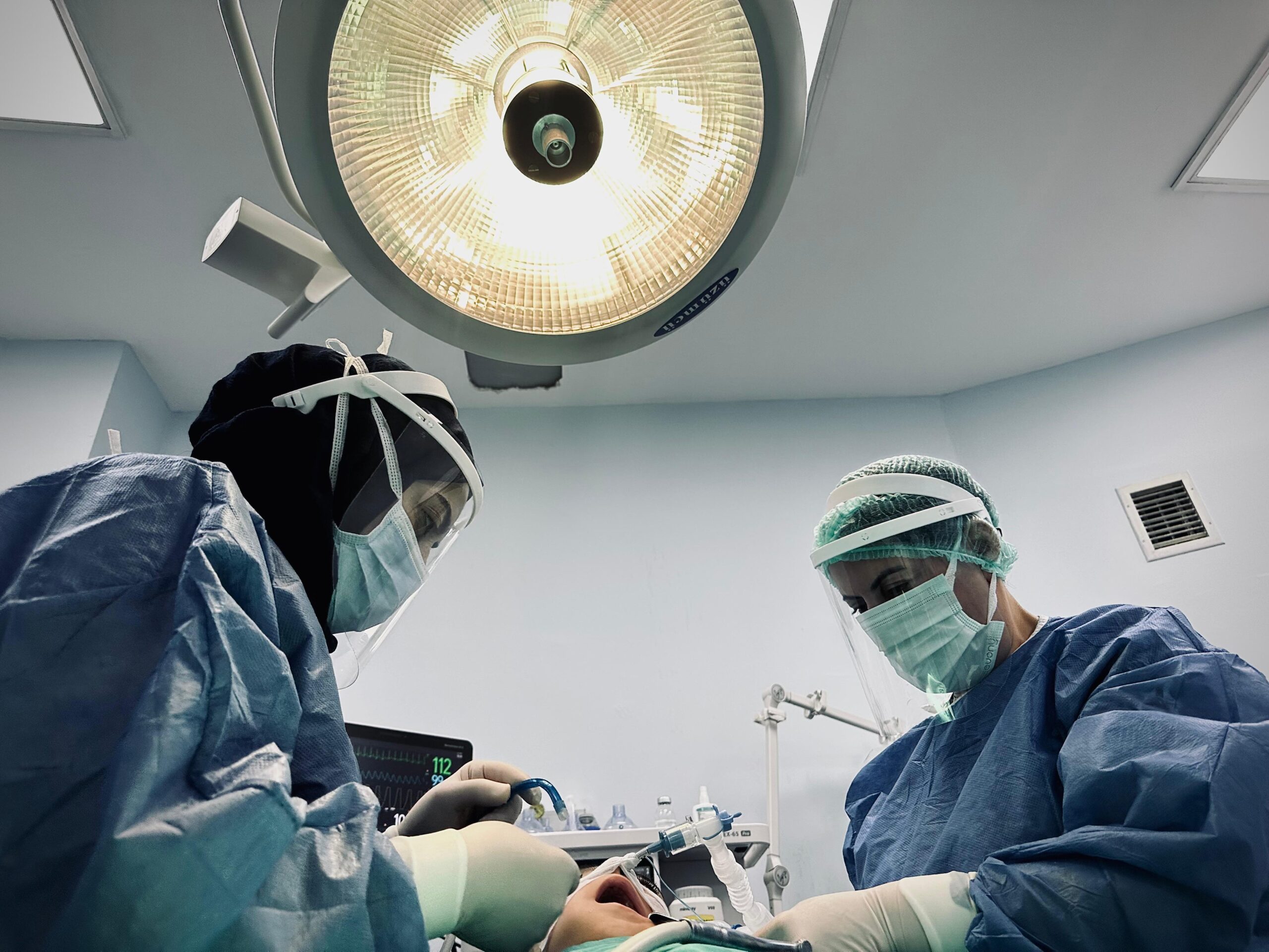 Genel anestezi ile 500 hastaya diş tedavisi