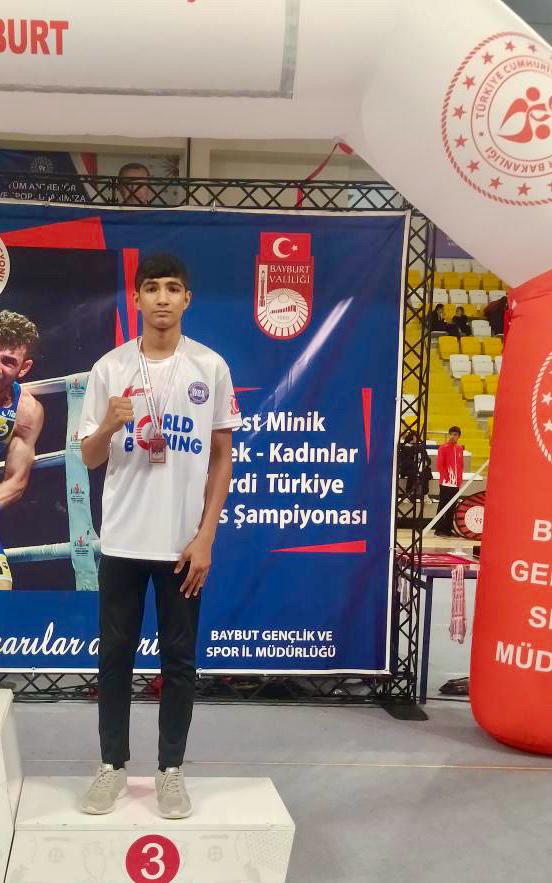 Batmanlı Oğuz’dan Türkiye Üçüncülüğü