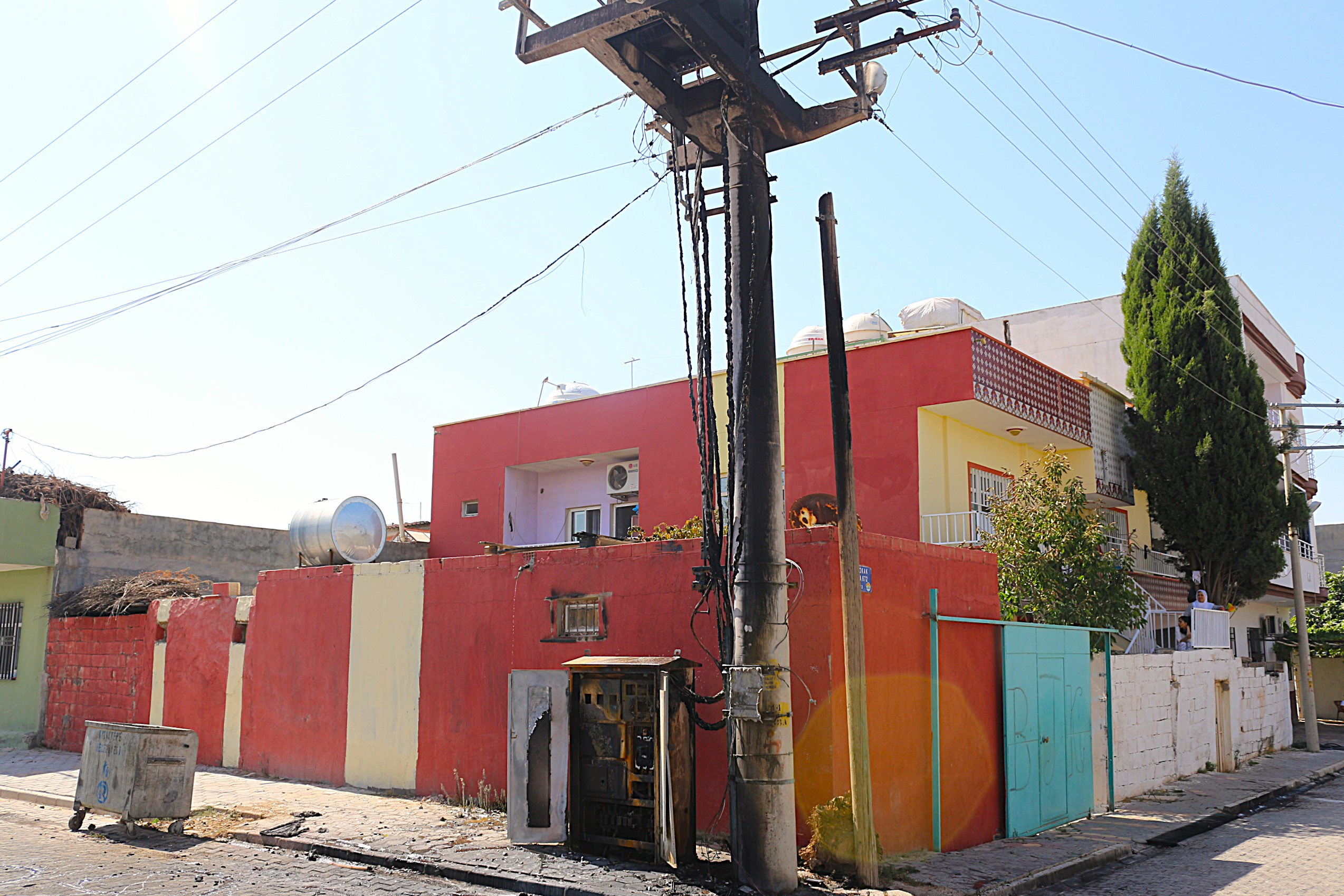 Kaçak Elektrik ve Aşırı Sıcaklar Trafoları Yaktı!