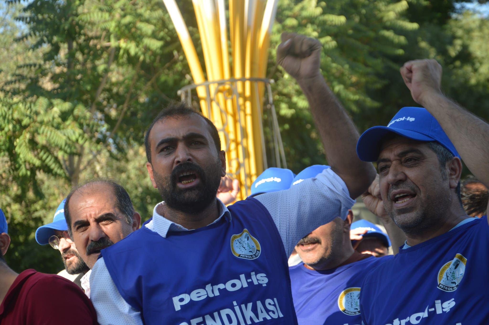 “Sefalet Değil, Onurlu Yaşam İstiyoruz”