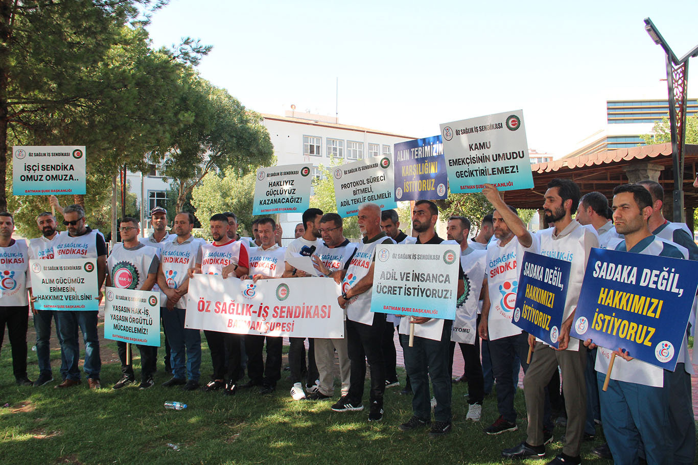 Batman’da Kamu İşçileri Zam ve Belirsizliğe Tepkili