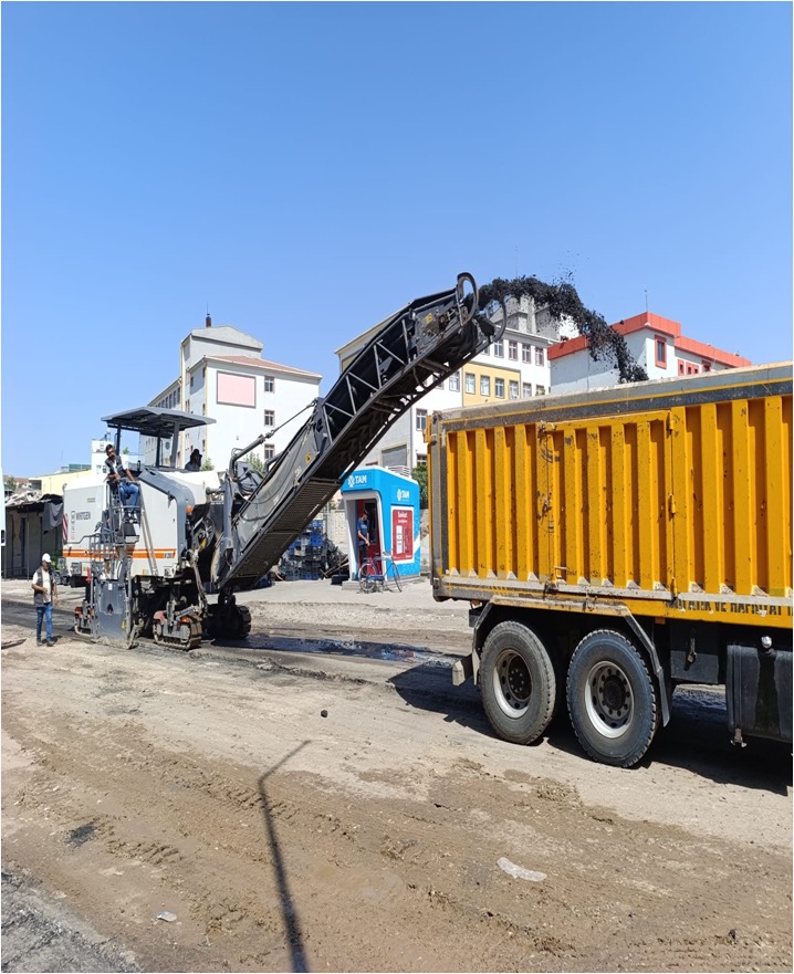 Dört mahalleyi birbirine bağlayan yol asfaltlandı