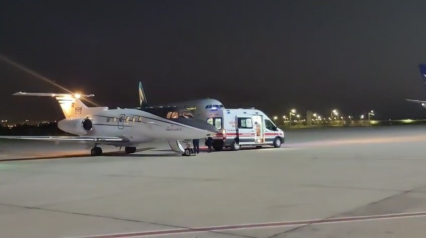 Batman’dan İki Hasta Ambulans Uçakla Ankara’ya Sevk Edildi