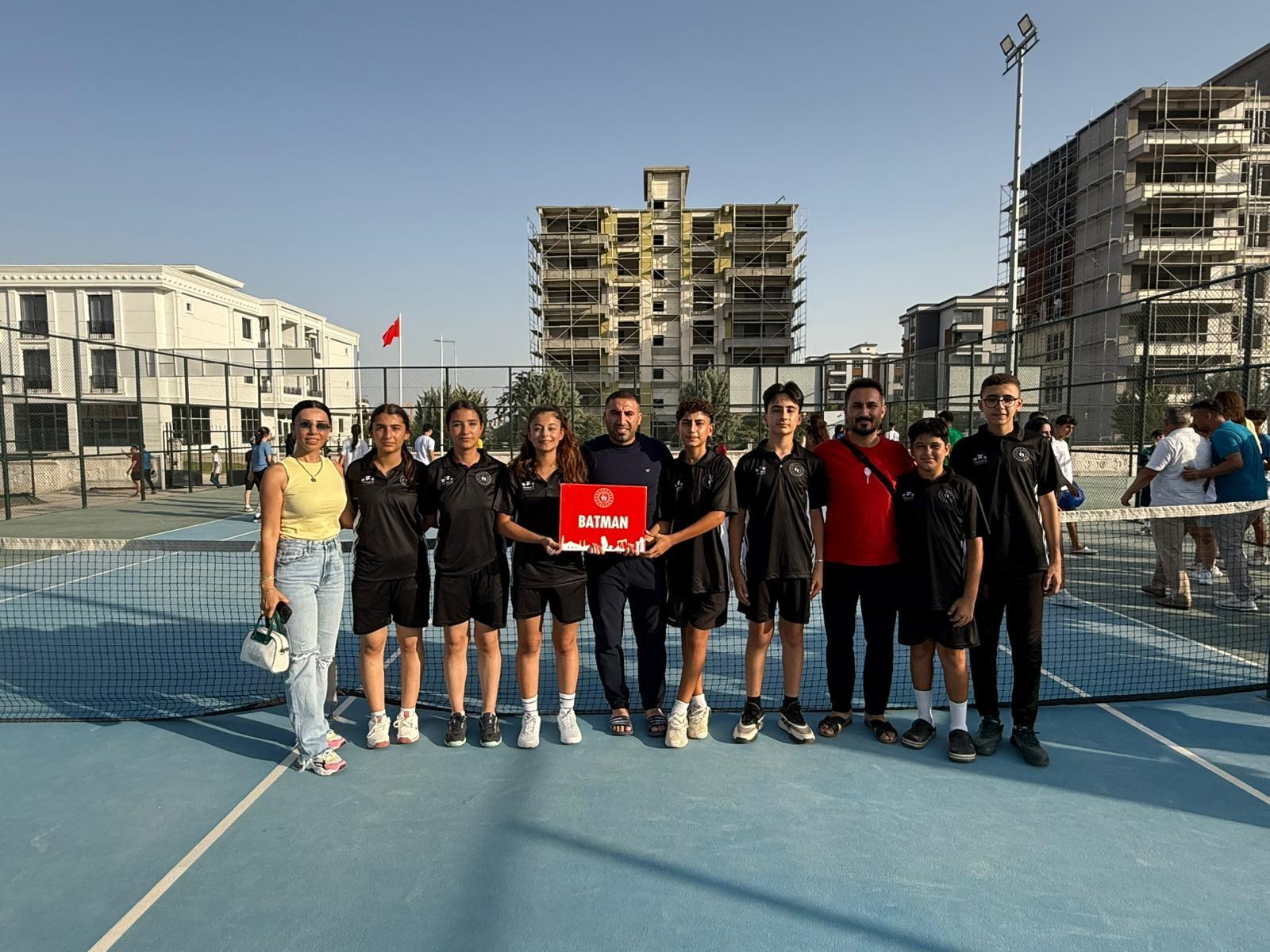 Batman Tenis Takımları 2. Etaba Yükseldi