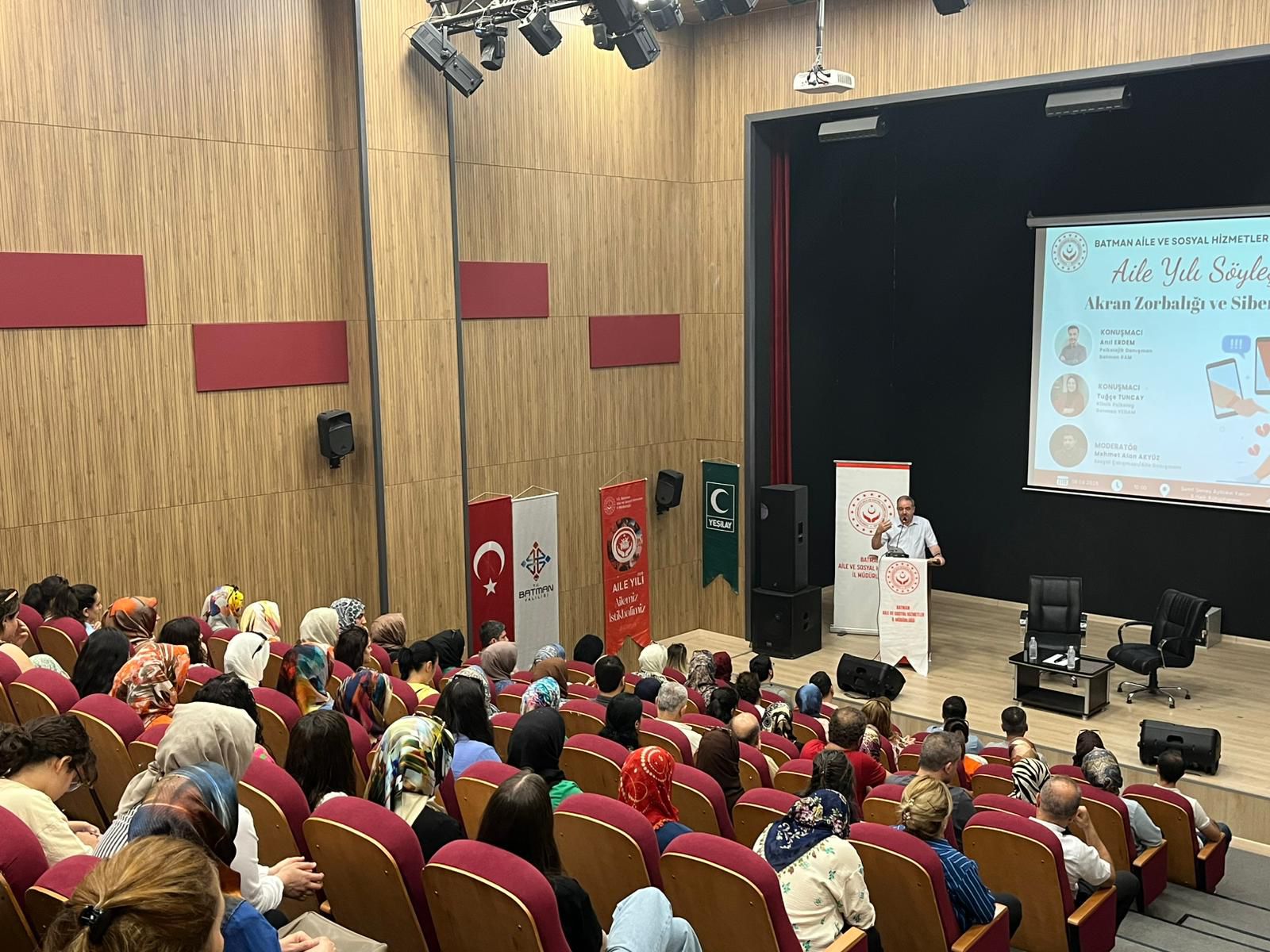 Batman’da Akran ve Siber Zorbalık Konulu Söyleşi Düzenlendi