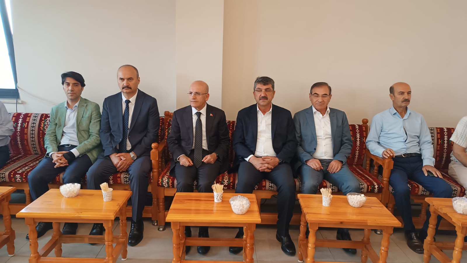 Bakan Şimşek Taziyeleri Kabul Etti