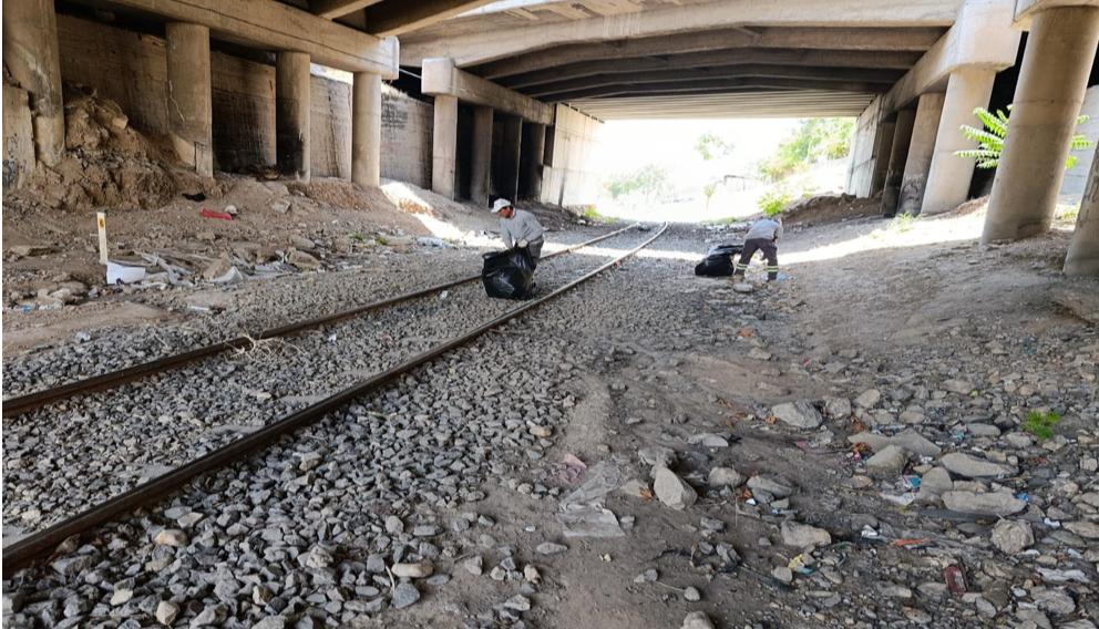 Çevre Yolları ve Demiryolu Güzergahlarında Temizlik Çalışması