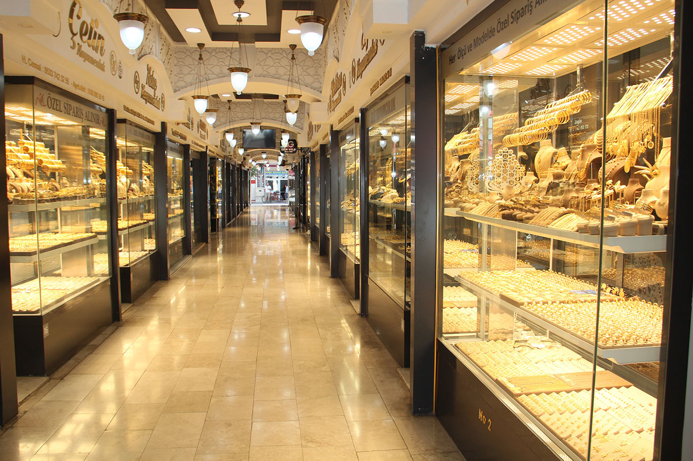 Batman’da Kuyumcular Altın Fiyatlarını Değerlendirdi