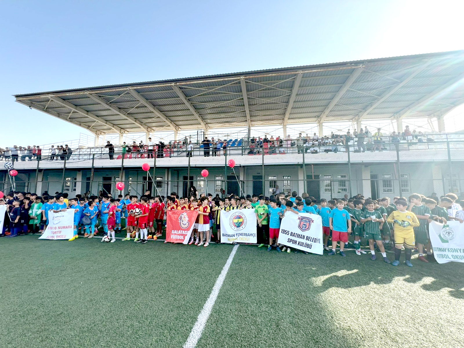 Batman’da Minikler Futbol Şenliği Başladı