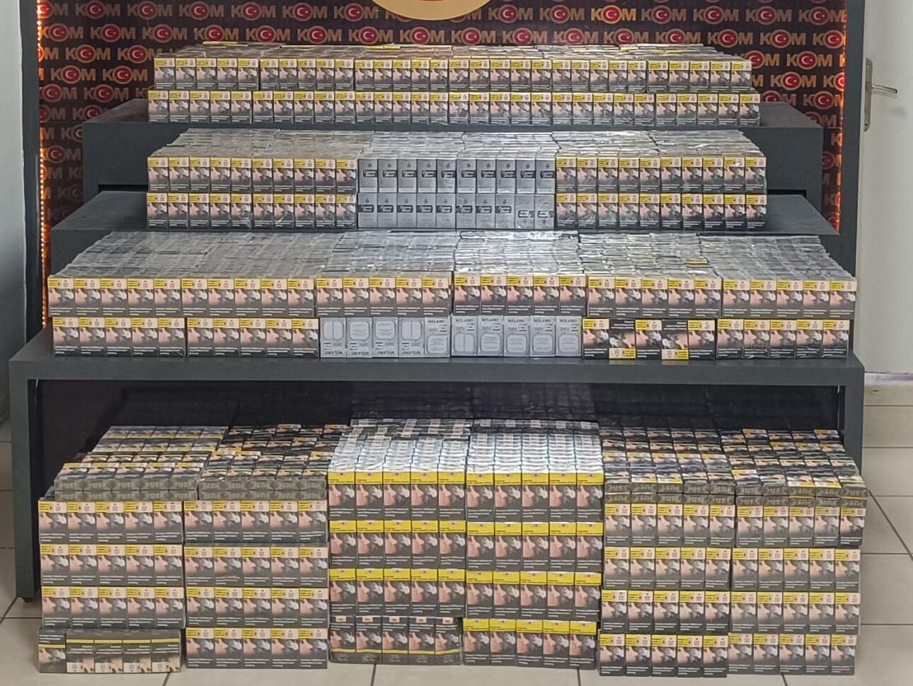 8 bin 640 paket kaçak sigara ele geçirildi