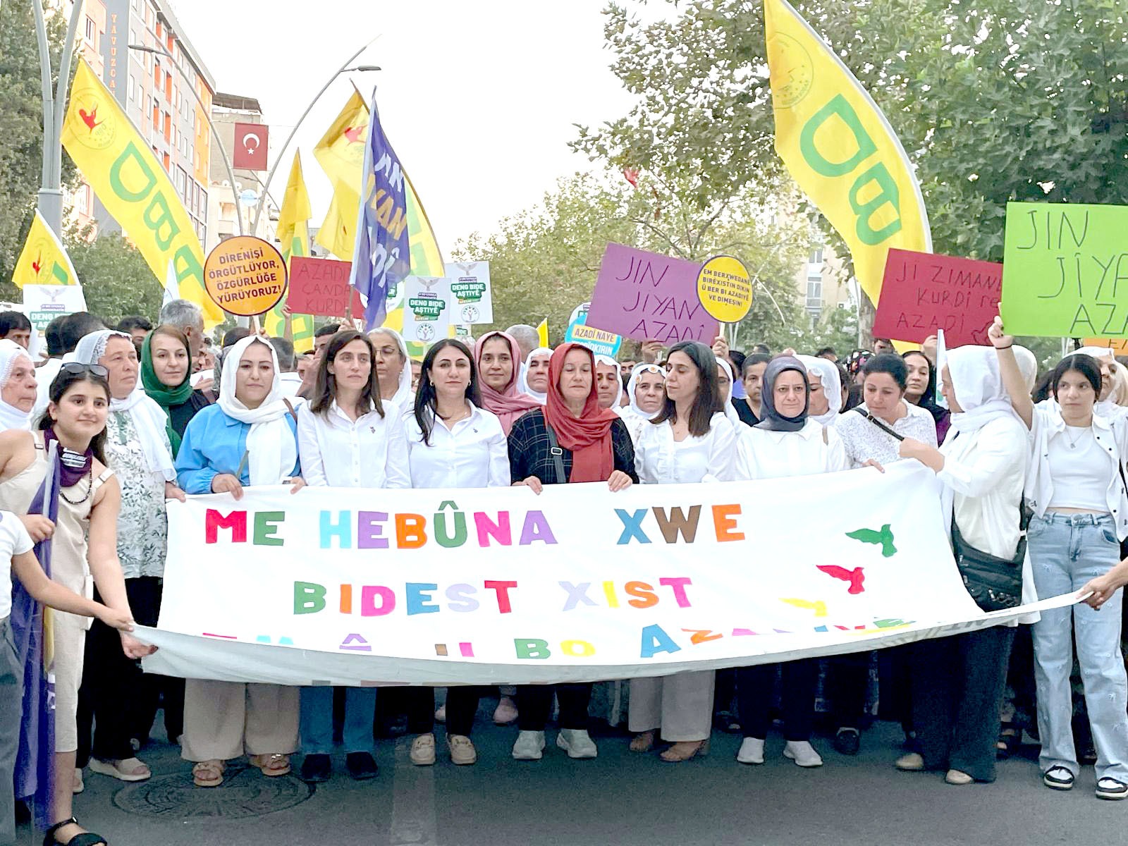 Batman’da Dünya Barış Günü Yürüyüşü