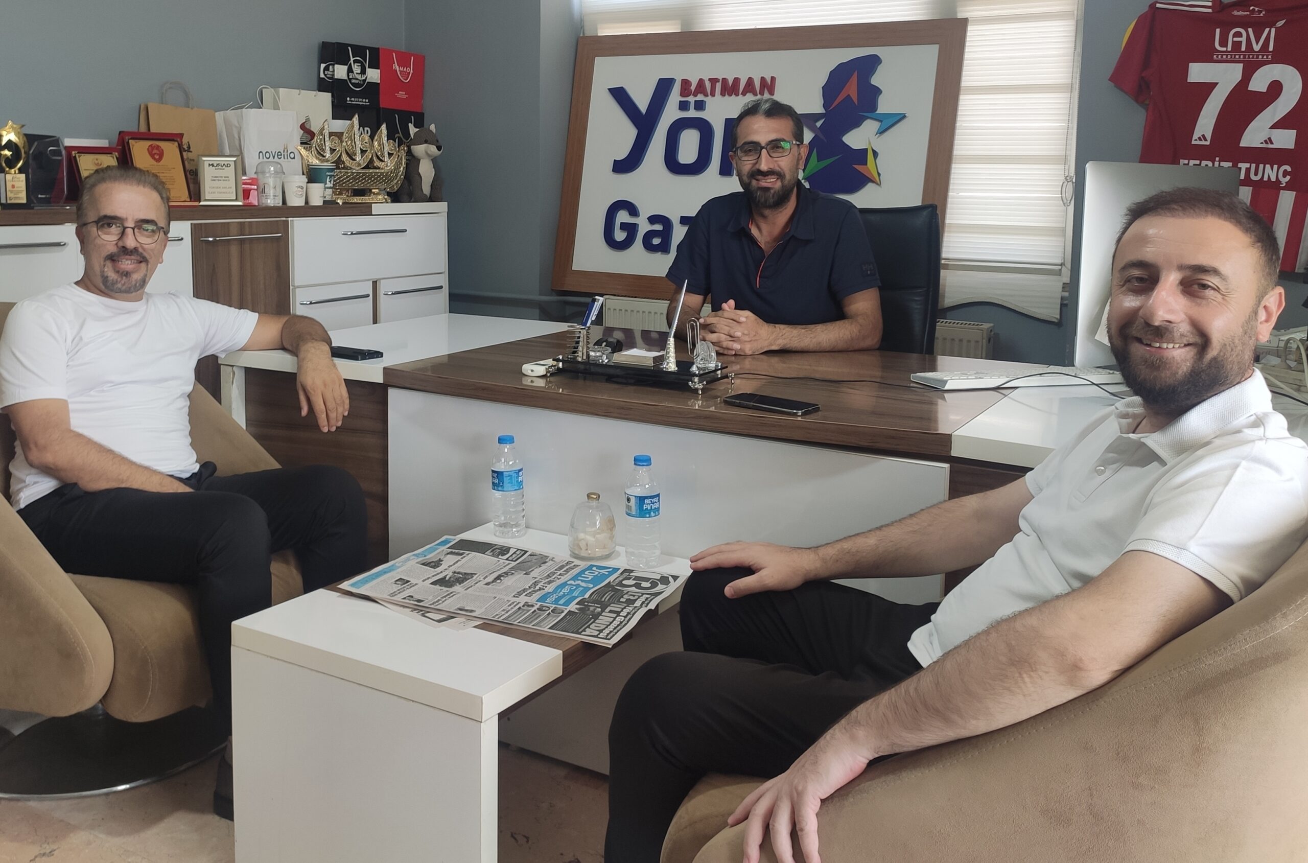 Batman Medya ve Türkiye Gençlik Konseyi’nden Yön Gazetesine 13. Yıl Ziyareti