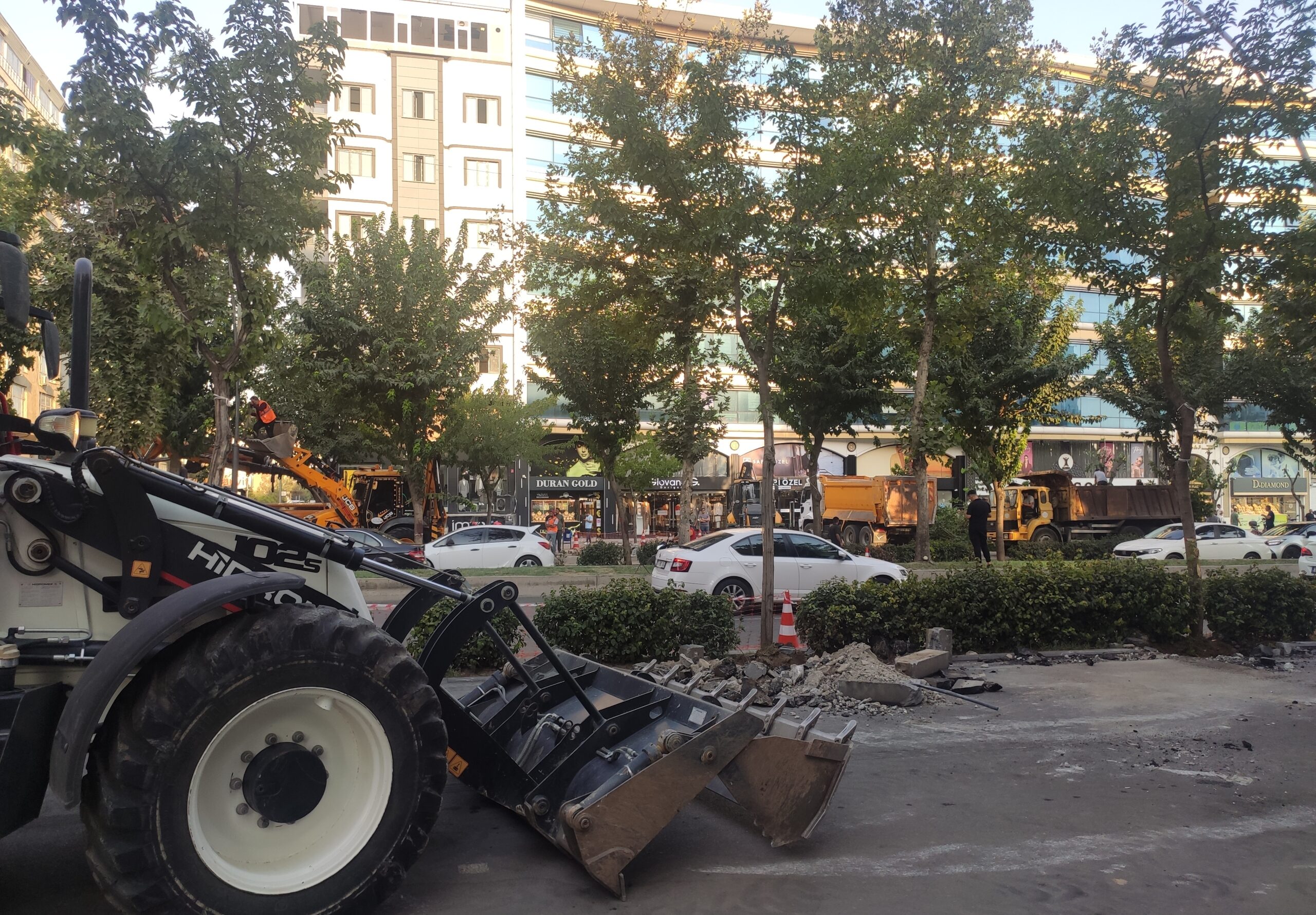 Turgut Özal Bulvarı’nda Trafik Düzenleme Çalışmaları Başladı