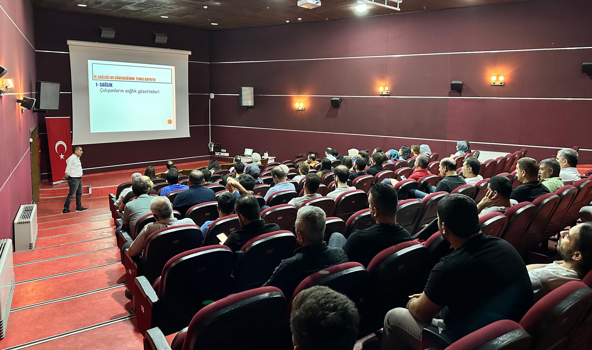 Aile ve Sosyal Hizmetler Personeline Güvenli Çalışma Eğitimi