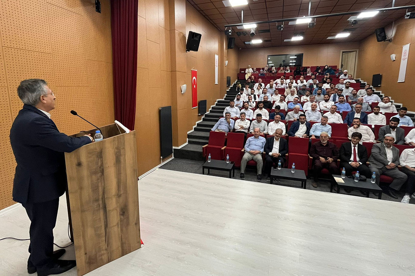 Peygamberimizin Aile Hayatı Anlatıldı