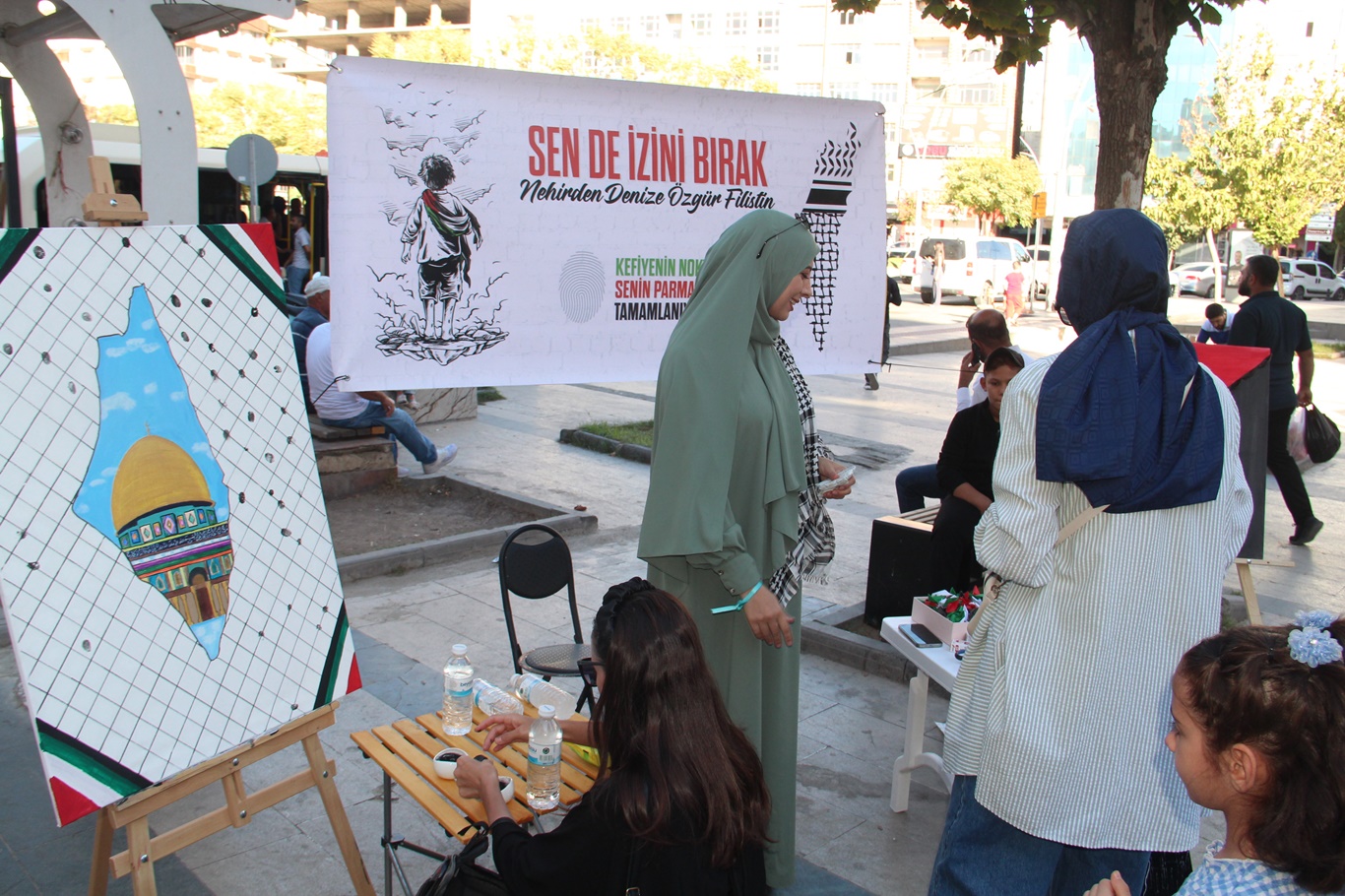 Batman’da Gazze direnişi tuvale yansıtıldı