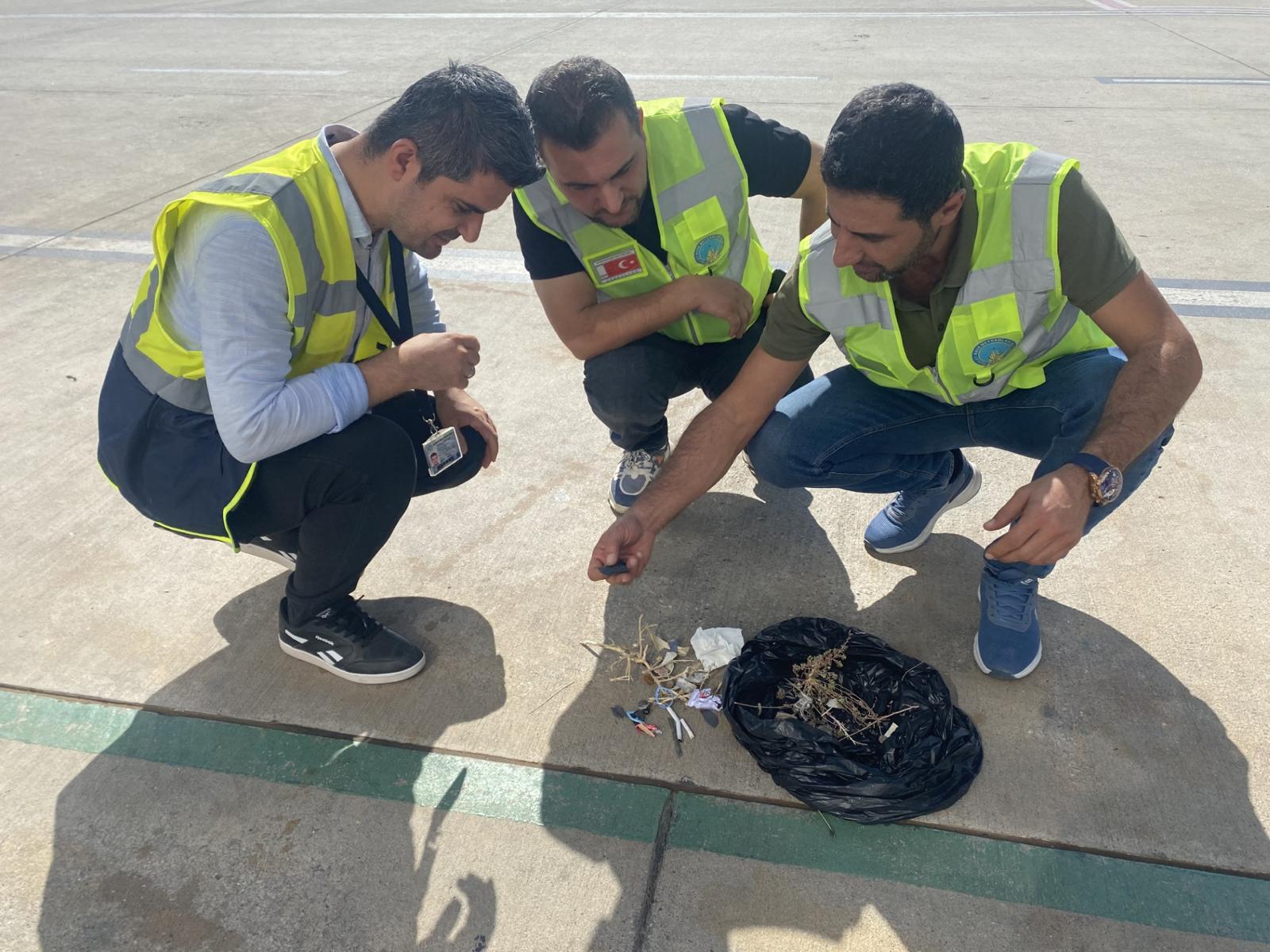 Batman Havalimanı’nda FOD Temizliği Gerçekleştirildi