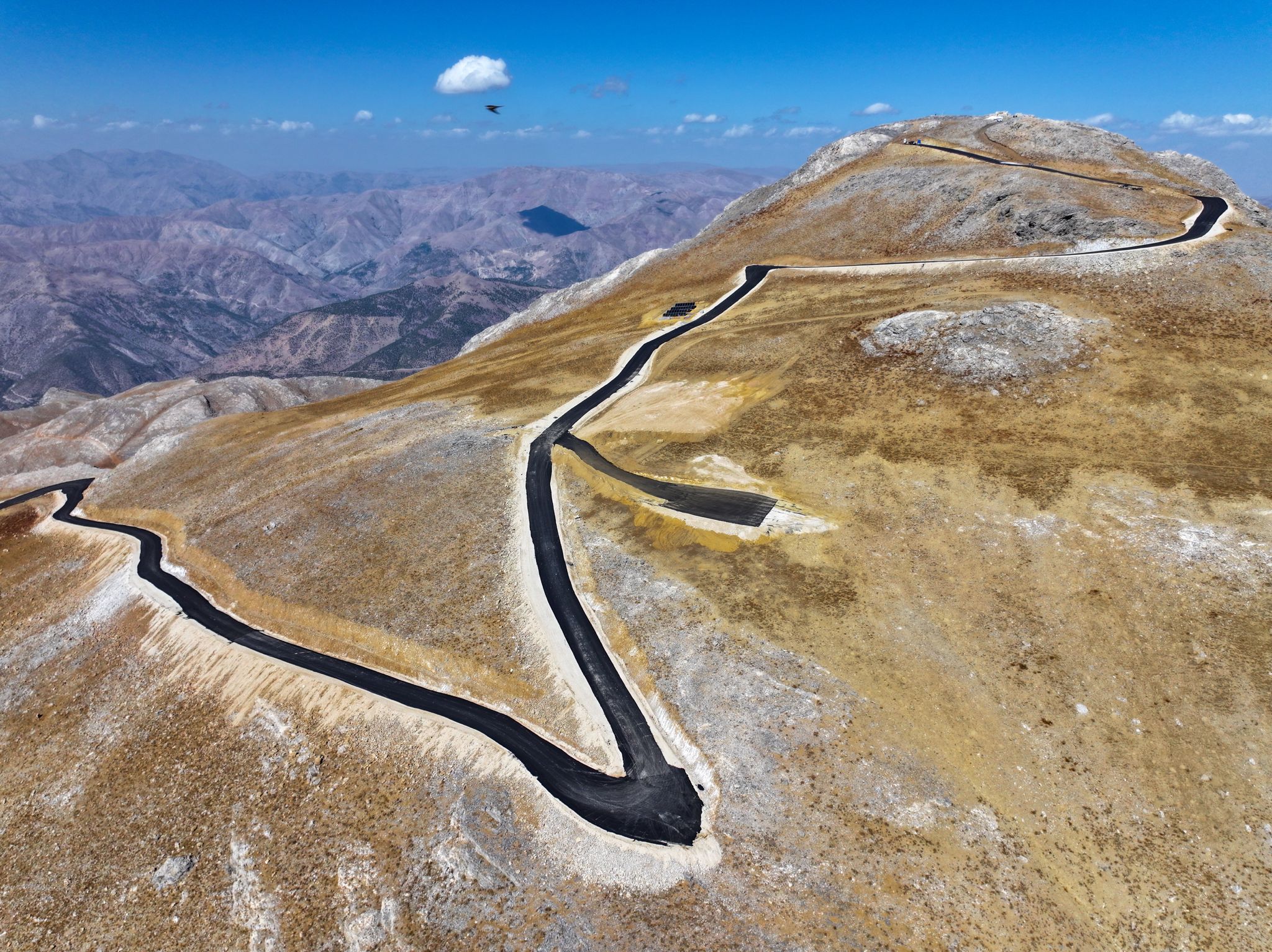 Sason–Mereto Dağı Yol ve Kilise Restorasyon Çalışmaları Sürüyor