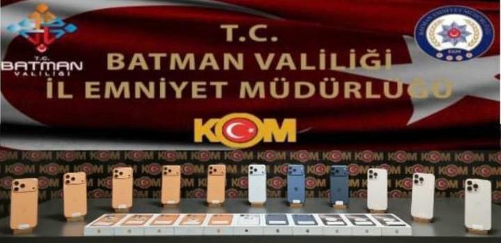 Otobüste kaçak telefonlar ele geçirildi