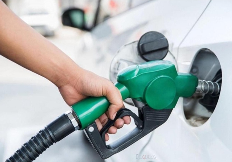 Benzine indirim bekleniyor