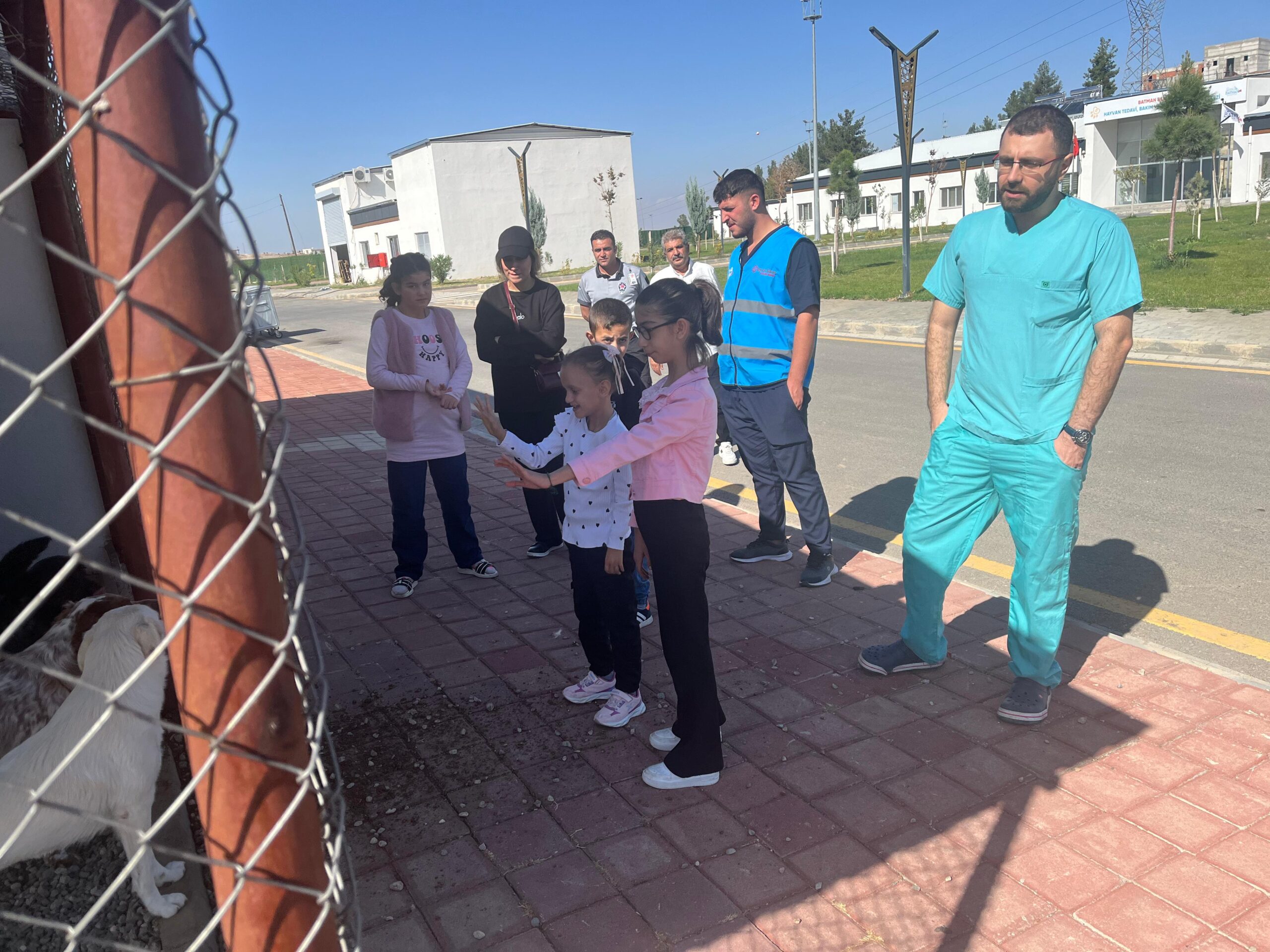 Can dostlarını ziyaret ettiler