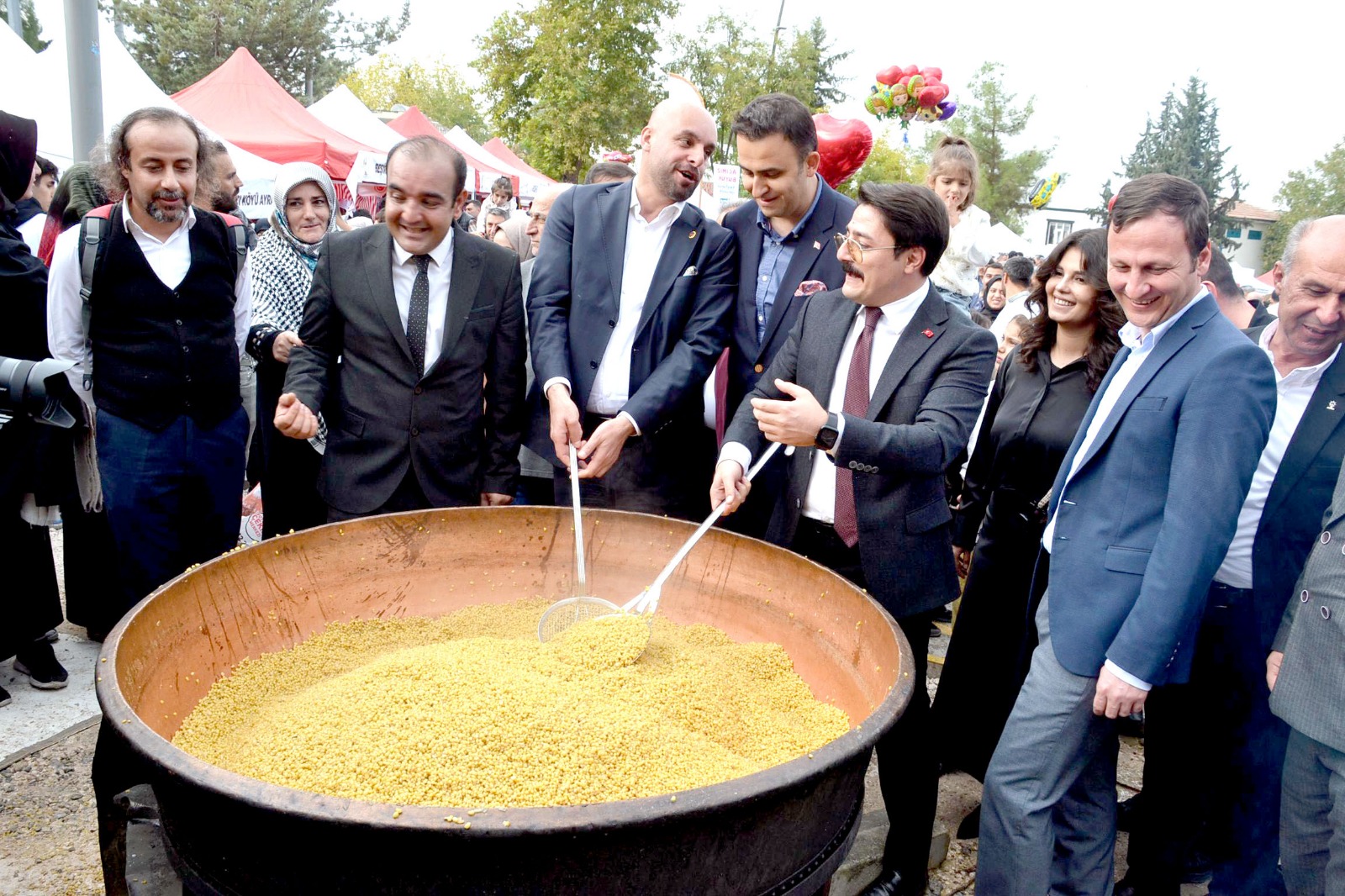 Beşiri’de Danuk ve Fıstık Festivali Coşkusu